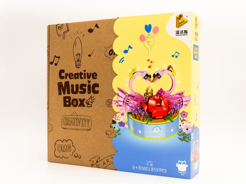 Konstruktorius/ muzikinė dėžutė "Gulbės" - 537 detalės