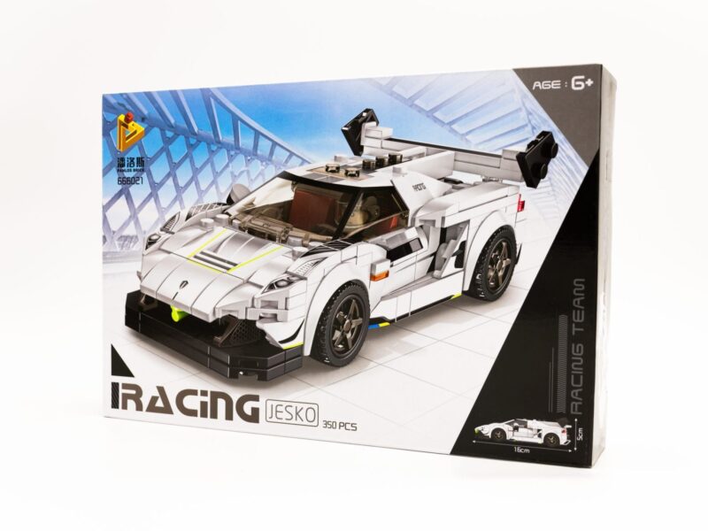 Jesko Konstruktorius sportinis automobilis - 350 detalių